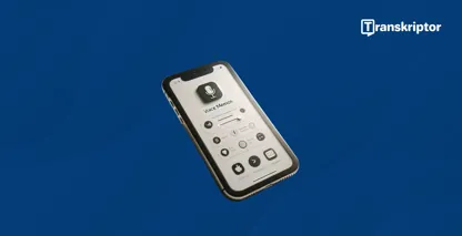 iPhone layar menampilkan antarmuka app Memo Suara untuk menyalin audio ke teks.