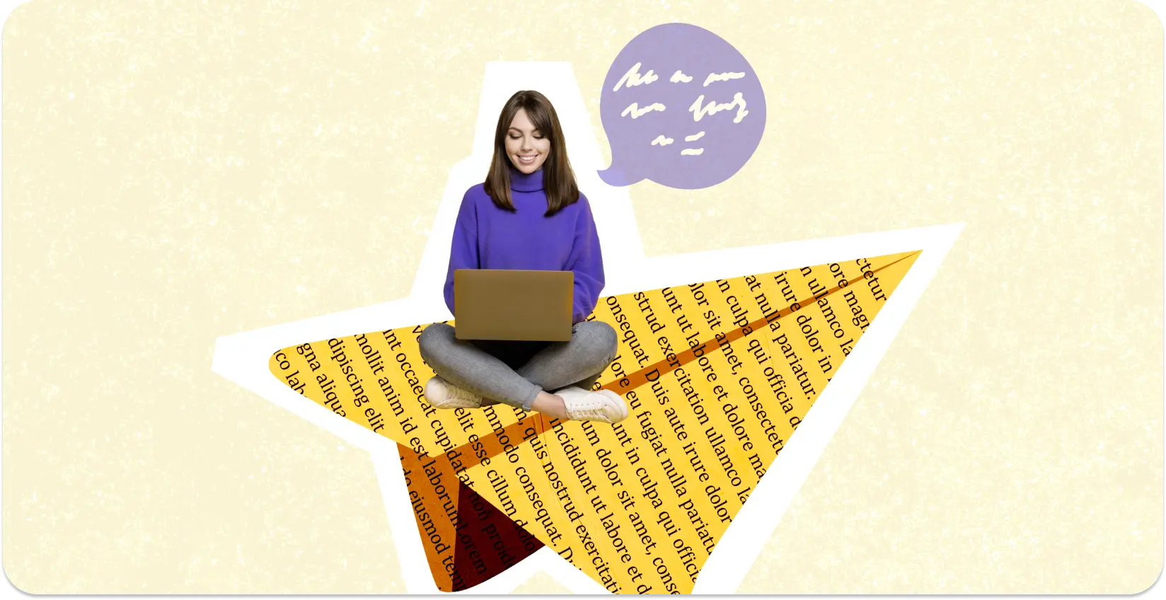 Uno scrittore siede su un collage a forma di stella di pagine piene di testo con un laptop.