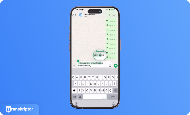 Composizione del messaggio WhatsApp che mostra l'integrazione del servizio di dettatura per la conversione da voce a testo