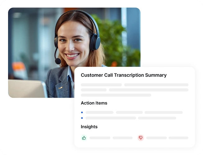 Przedstawiciel obsługi klienta używający Transkriptor do podsumowania transkrypcji połączenia.