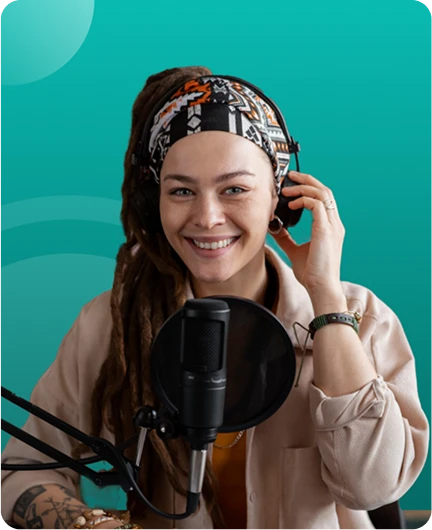 कैमरा उपकरण के साथ कंटेंट क्रिएटर्स जो ट्रांस्क्रिप्टर के साथ दृश्य सामग्री को खोजने योग्य टेक्स्ट में बदलने के लिए वीडियो ट्रांसक्रिप्शन का उपयोग कर रहे हैं।